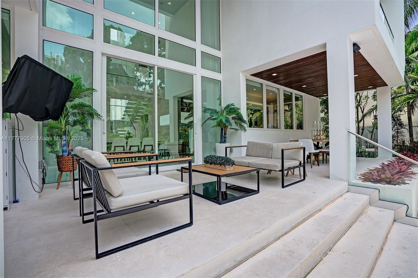 Real estate property located at 201 Buttonwood Dr, Miami-dade, Tropical Isle Homes Sub 4, Key Biscayne, FL