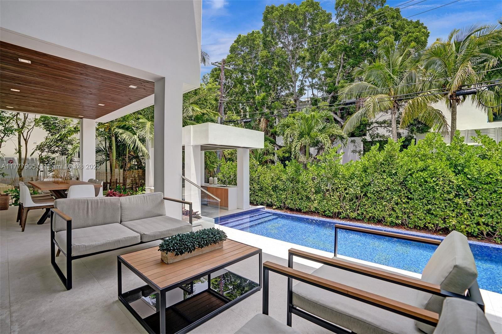 Real estate property located at 201 Buttonwood Dr, Miami-dade, Tropical Isle Homes Sub 4, Key Biscayne, FL