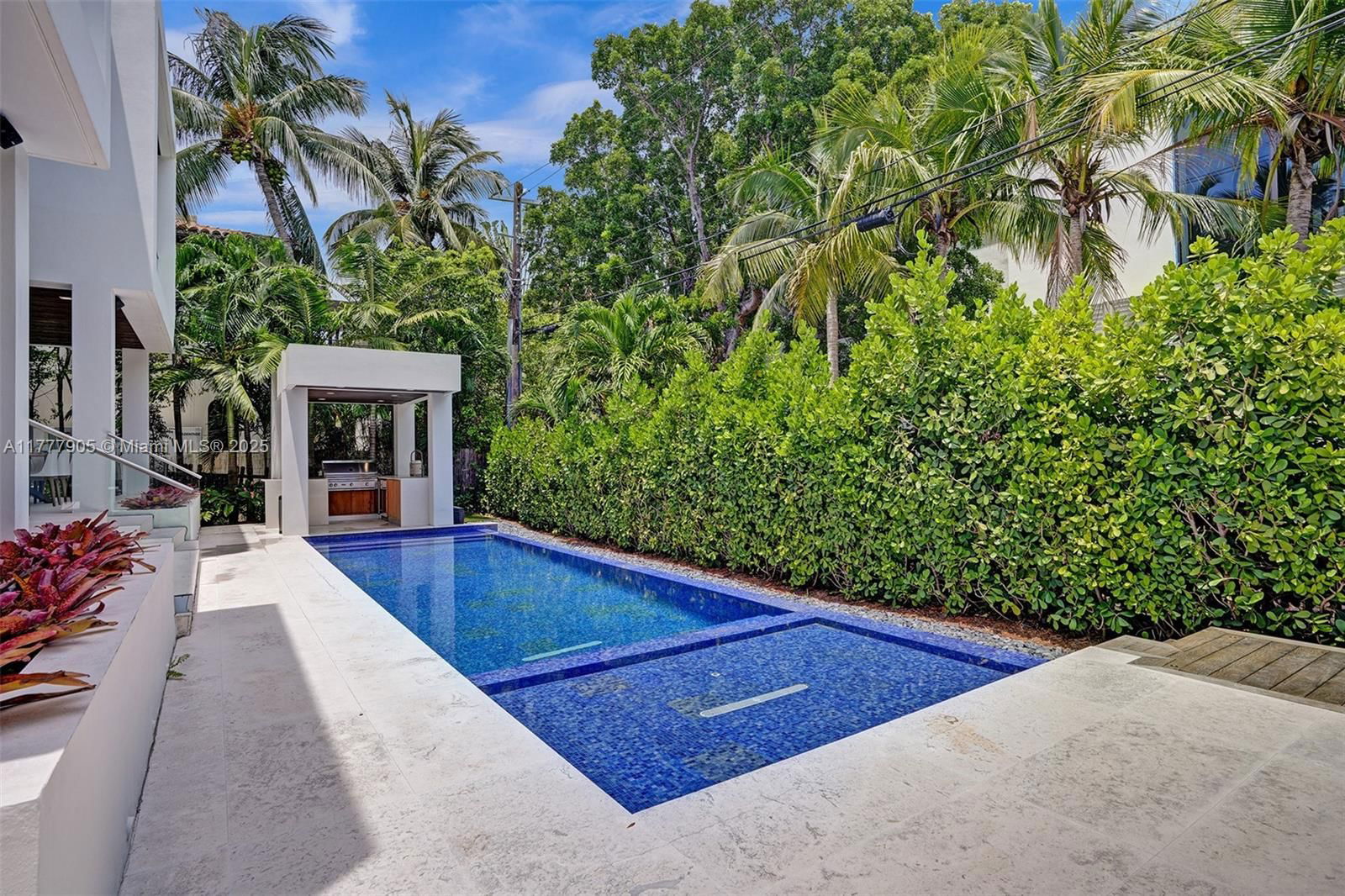 Real estate property located at 201 Buttonwood Dr, Miami-dade, Tropical Isle Homes Sub 4, Key Biscayne, FL