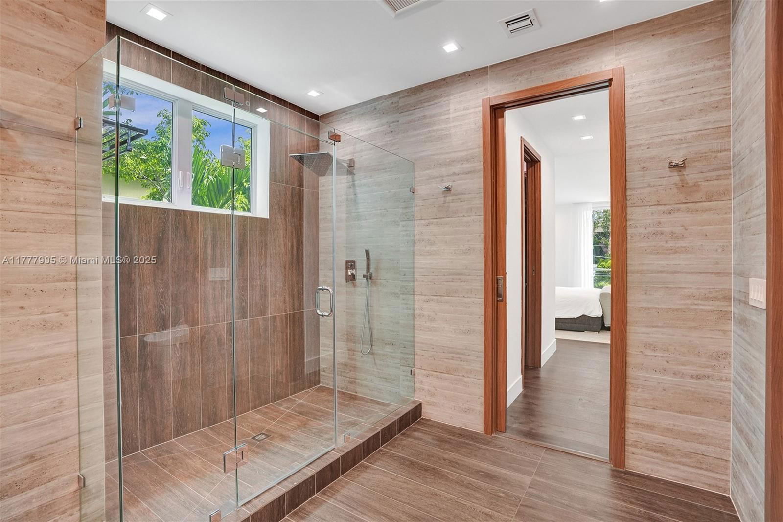 Real estate property located at 201 Buttonwood Dr, Miami-dade, Tropical Isle Homes Sub 4, Key Biscayne, FL