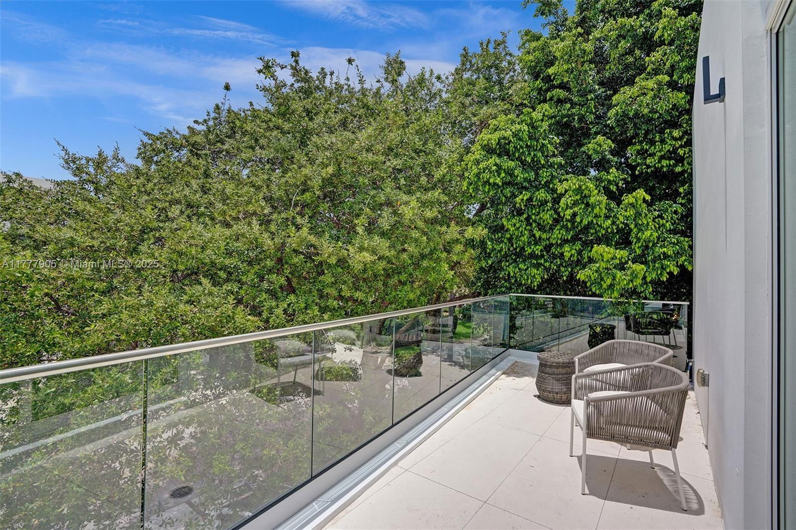 Real estate property located at 201 Buttonwood Dr, Miami-dade, Tropical Isle Homes Sub 4, Key Biscayne, FL