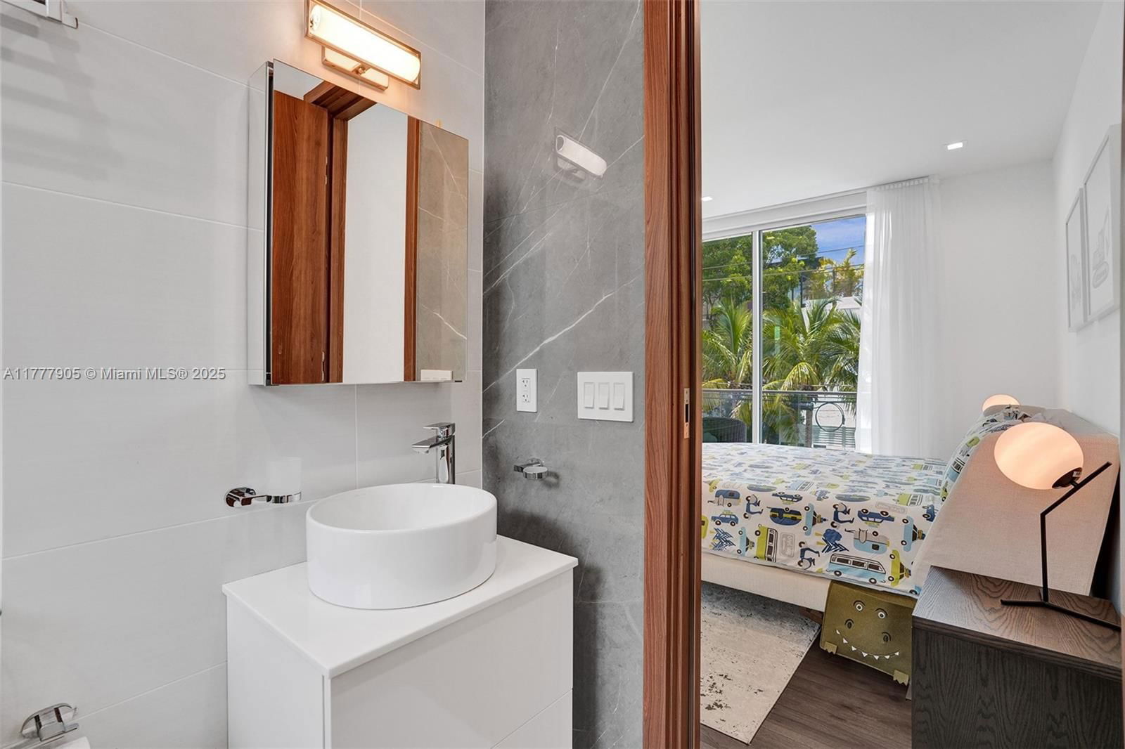 Real estate property located at 201 Buttonwood Dr, Miami-dade, Tropical Isle Homes Sub 4, Key Biscayne, FL