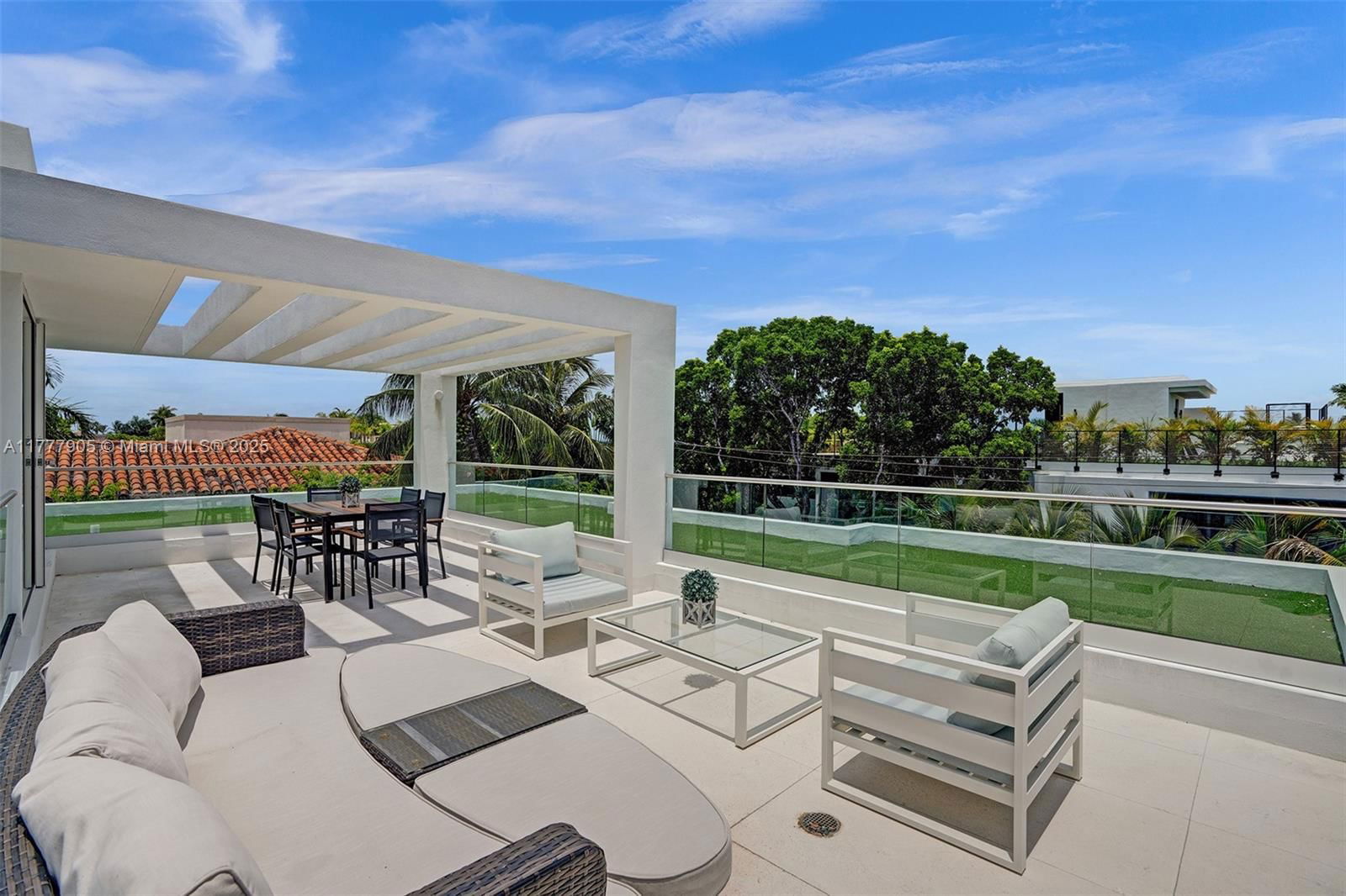 Real estate property located at 201 Buttonwood Dr, Miami-dade, Tropical Isle Homes Sub 4, Key Biscayne, FL