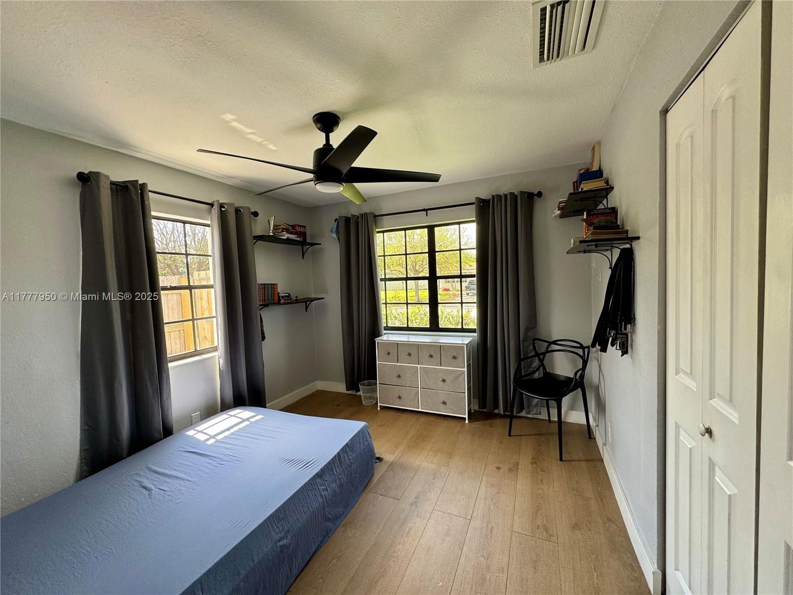 Real estate property located at 826 Cochran Dr, Palm Beach, Lake Osborne Heights, Lake Worth, FL