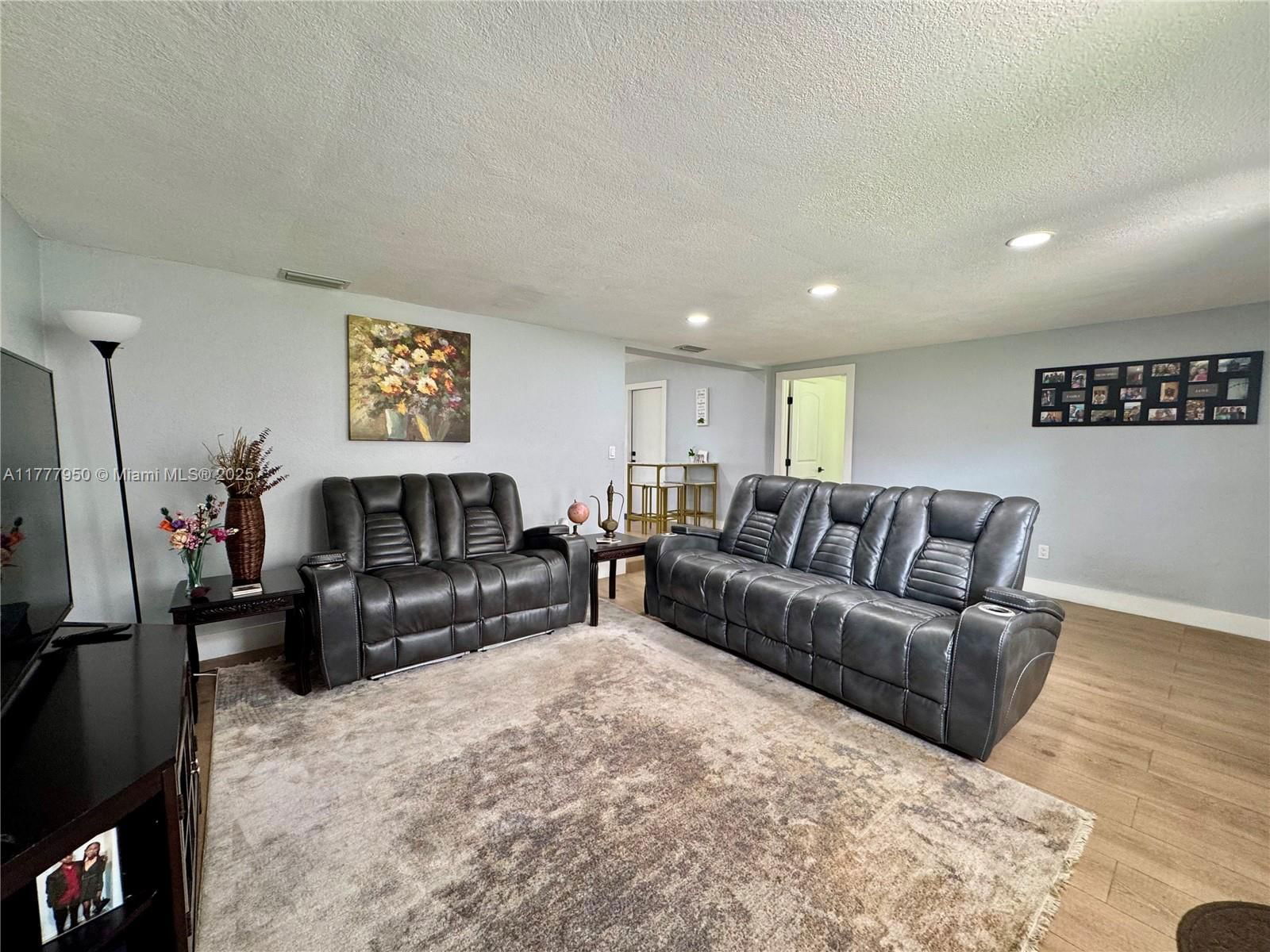 Real estate property located at 826 Cochran Dr, Palm Beach, Lake Osborne Heights, Lake Worth, FL