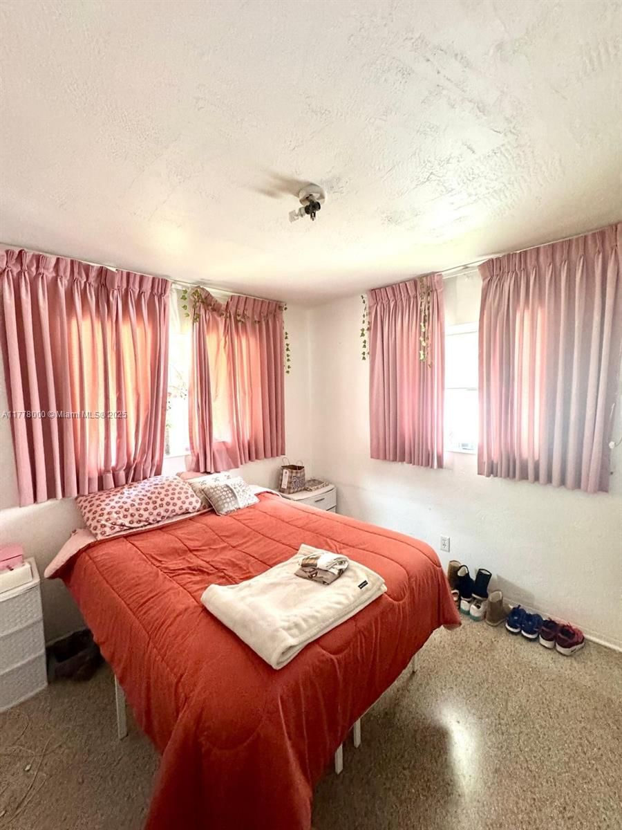 Real estate property located at 616 3rd Ct, Broward, Foster Park, Hallandale Beach, FL