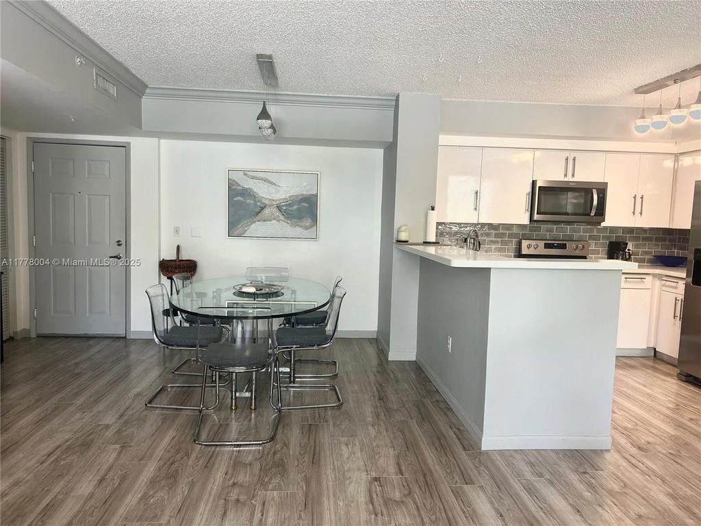 Real estate property located at 1900 Van Buren St #323B, Broward, Regent Park Condo, Hollywood, FL