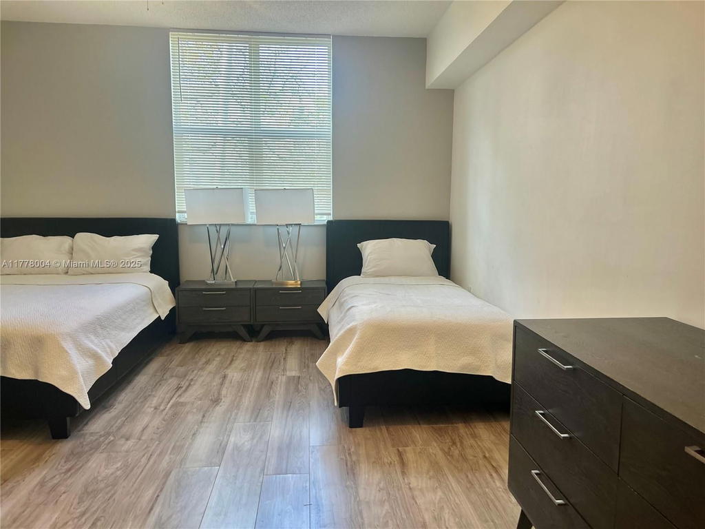 Real estate property located at 1900 Van Buren St #323B, Broward, Regent Park Condo, Hollywood, FL