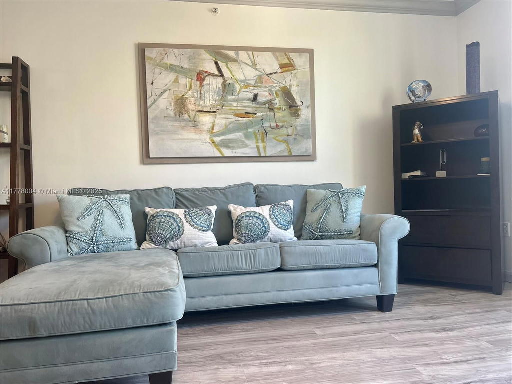 Real estate property located at 1900 Van Buren St #323B, Broward, Regent Park Condo, Hollywood, FL