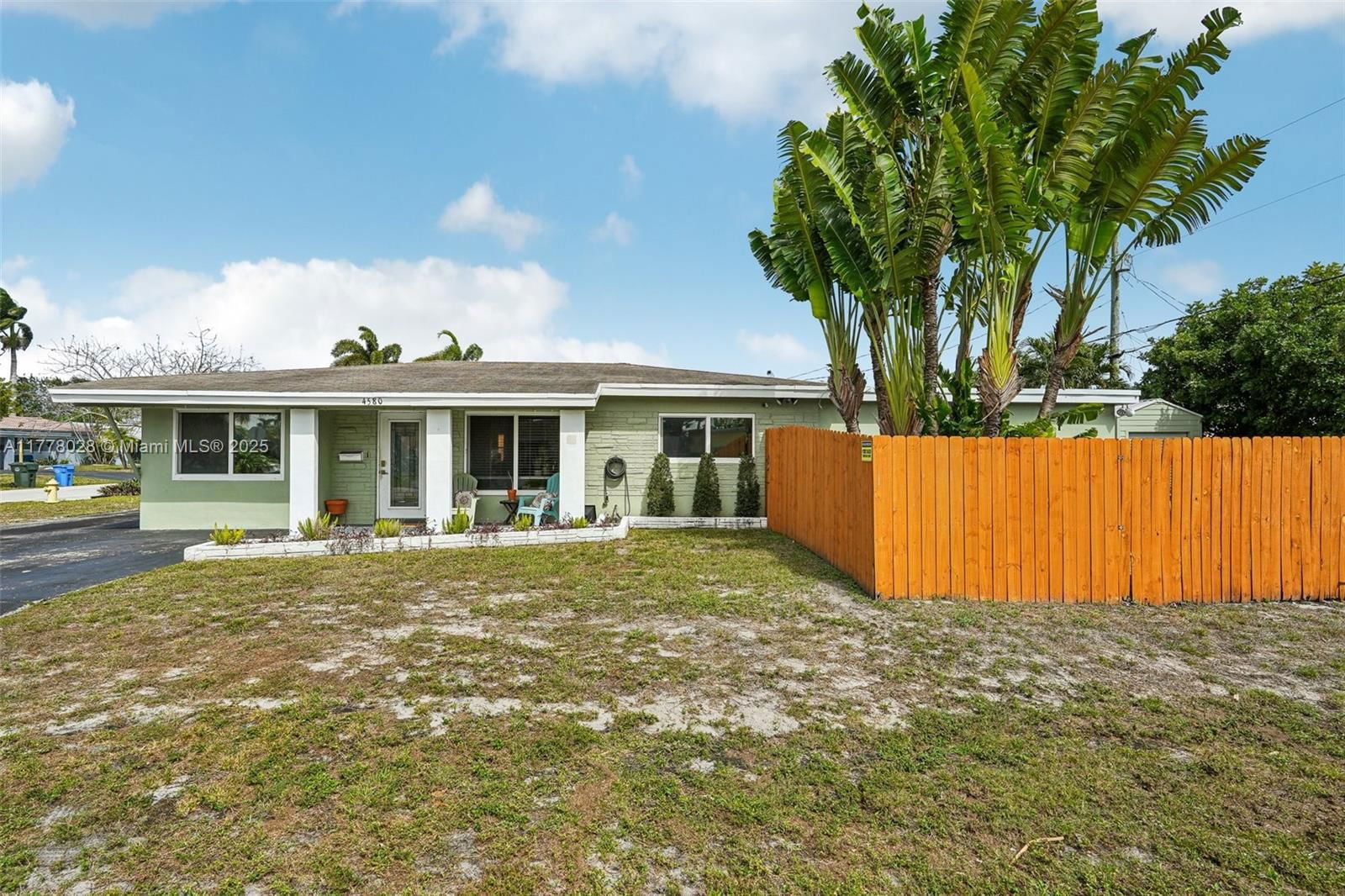Real estate property located at 4580 3rd Ave, Broward, North Andrews Gardens, Oakland Park, FL