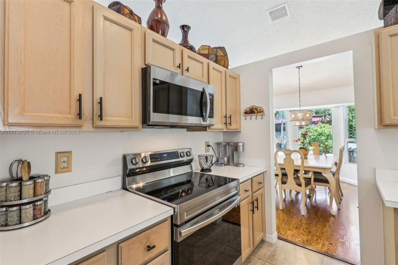 Real estate property located at 10095 55th Ln, Broward, Venture One Plat, Cooper City, FL