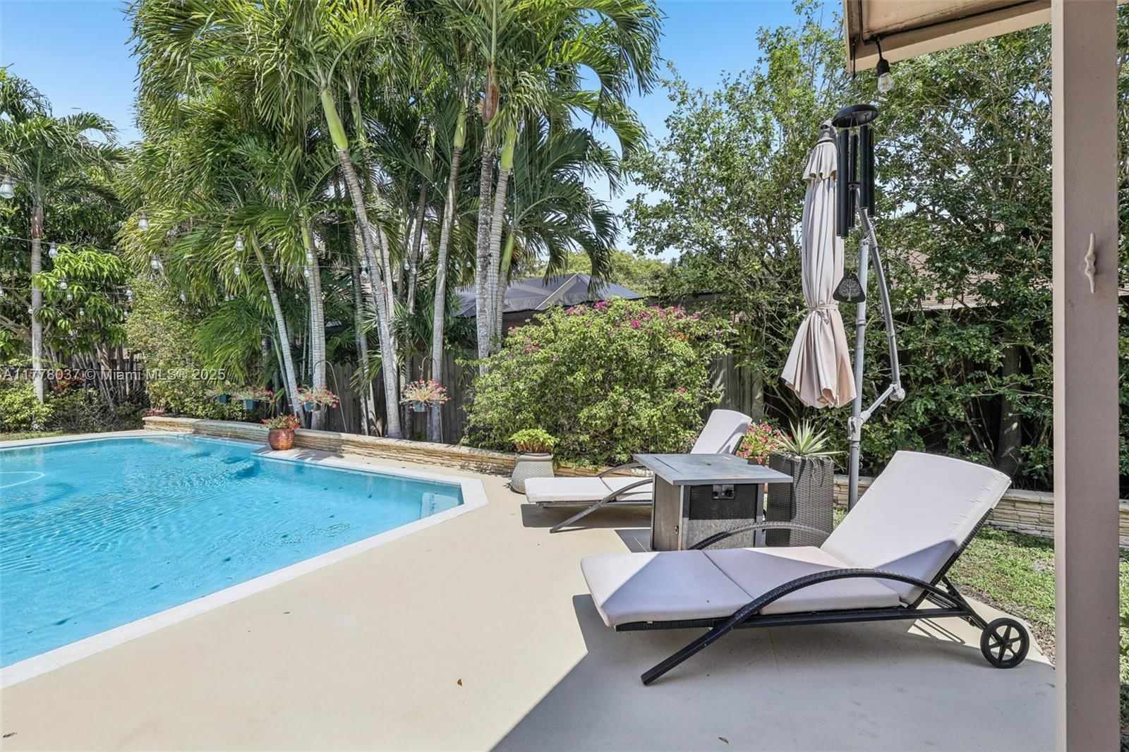 Real estate property located at 10095 55th Ln, Broward, Venture One Plat, Cooper City, FL