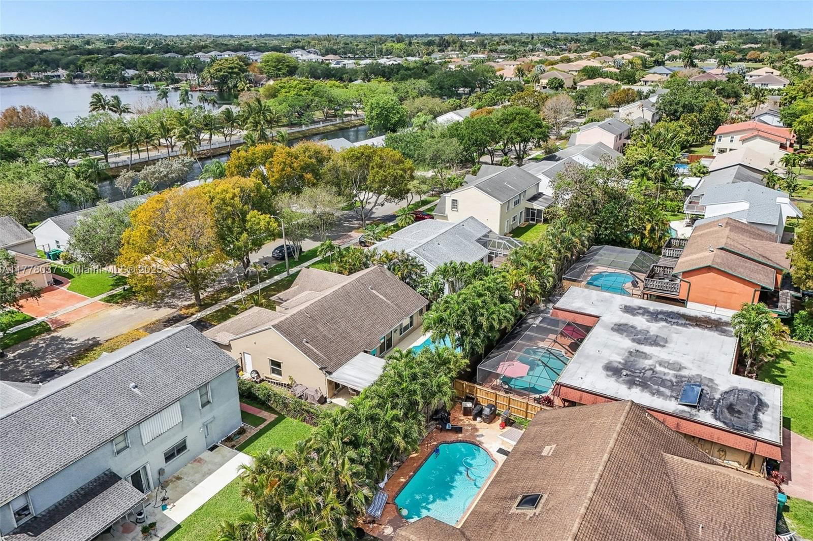 Real estate property located at 10095 55th Ln, Broward, Venture One Plat, Cooper City, FL