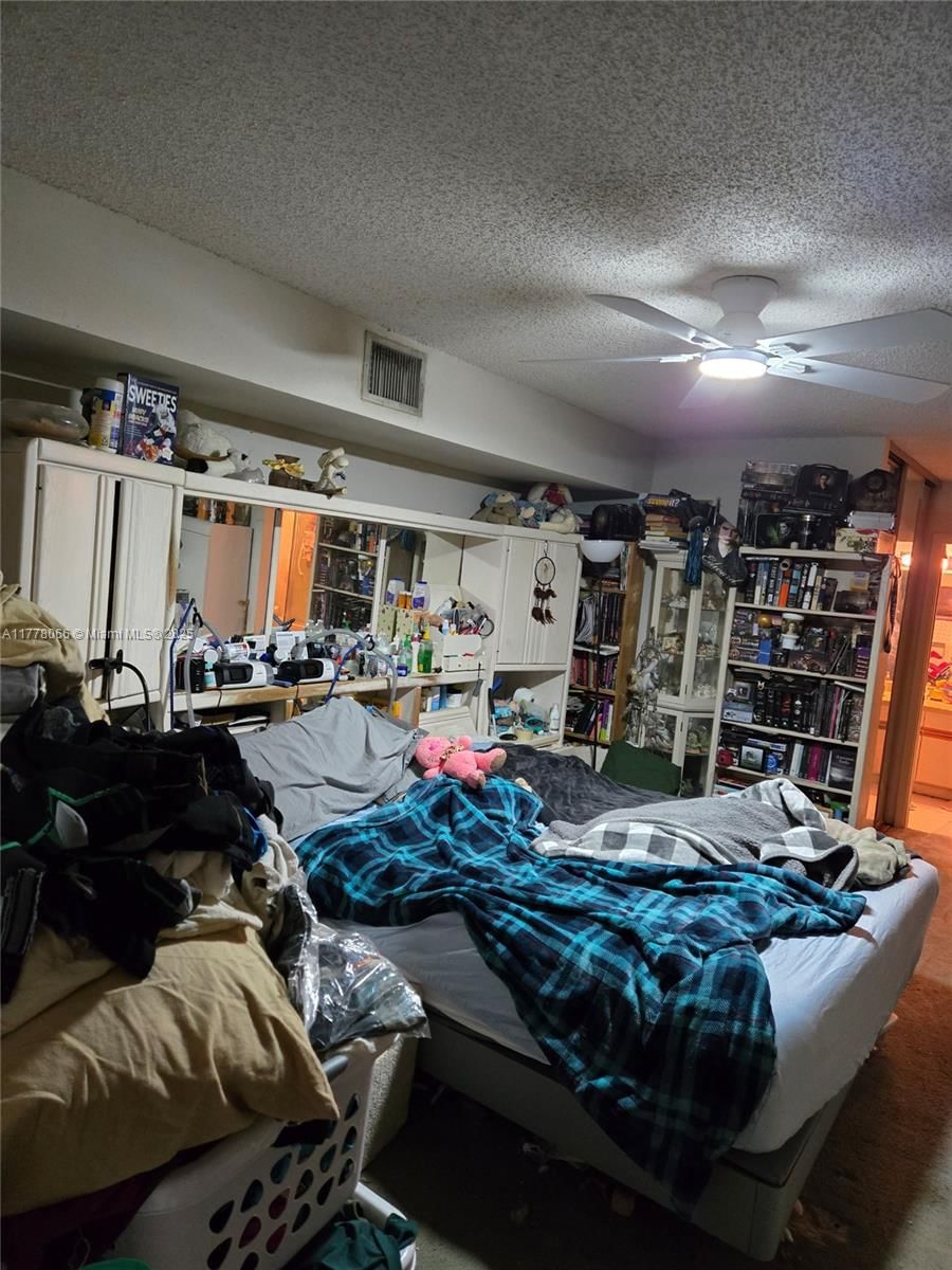 Real estate property located at 11912 13th Ct #11912, Broward, C H E Acres, Davie, FL