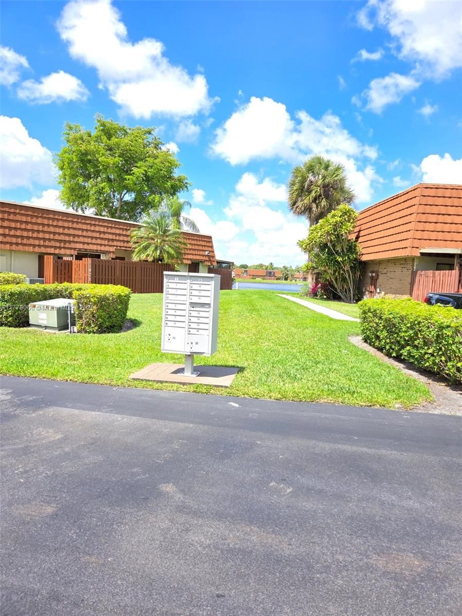 Real estate property located at 11912 13th Ct #11912, Broward, C H E Acres, Davie, FL