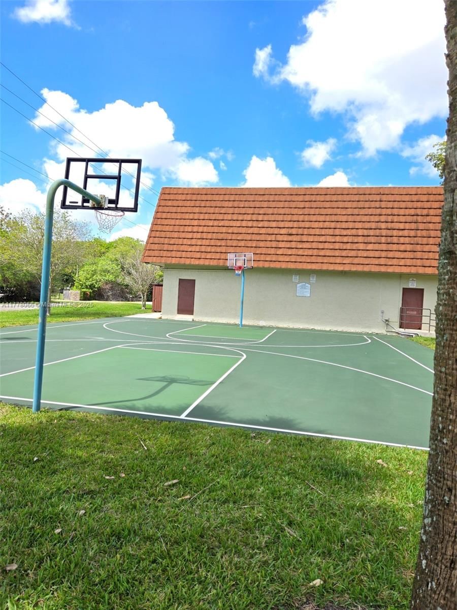 Real estate property located at 11912 13th Ct #11912, Broward, C H E Acres, Davie, FL