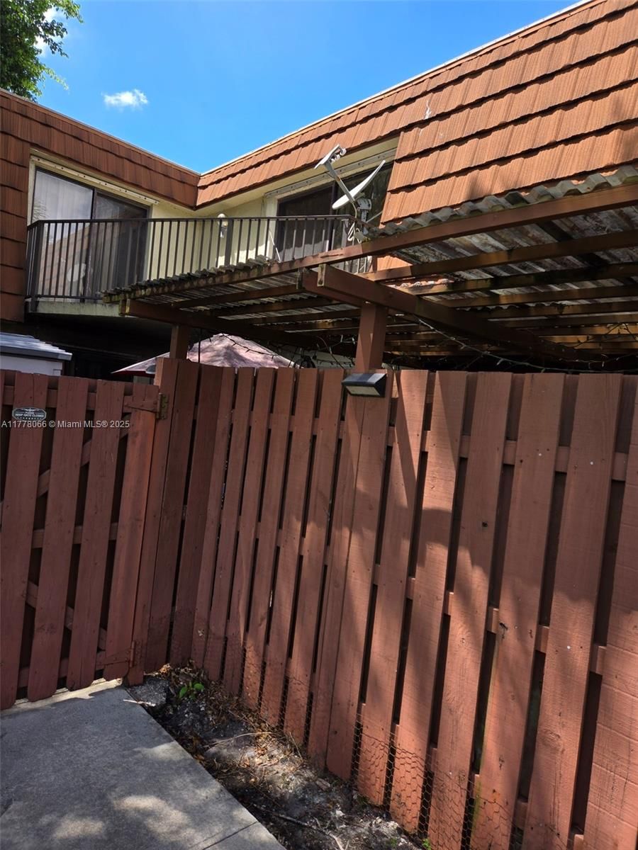Real estate property located at 11912 13th Ct #11912, Broward, C H E Acres, Davie, FL
