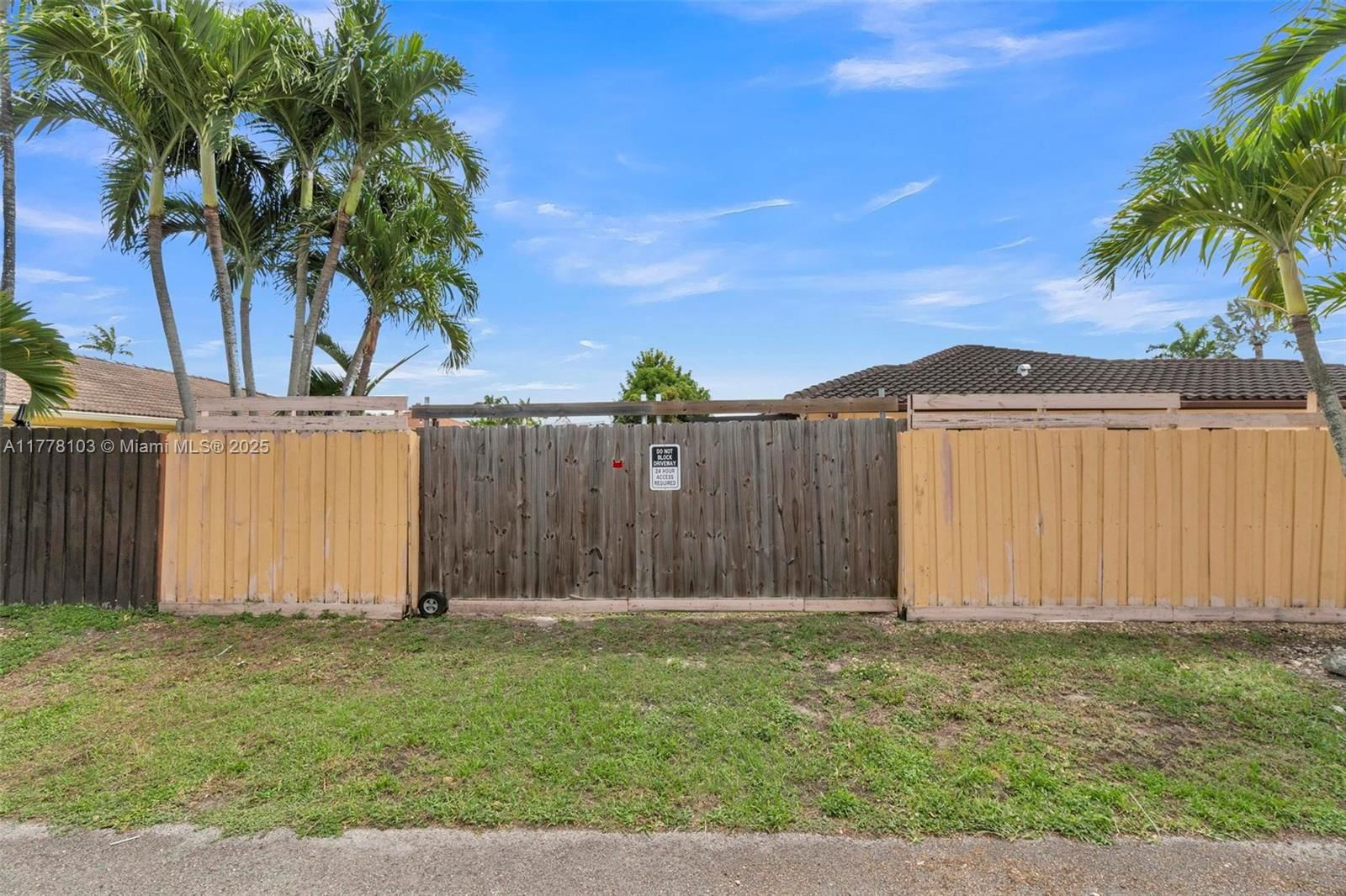 Real estate property located at 15261 139th St, Miami-dade, Christina Estates, Miami, FL
