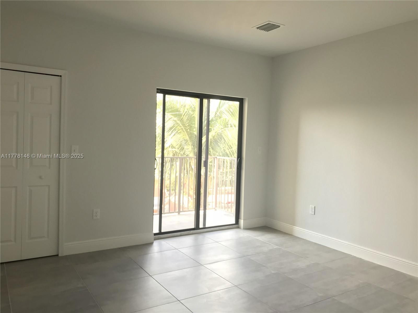 Real estate property located at 4384-4400 10th Ave, Miami-dade, East 10th Avenue, Hialeah, FL