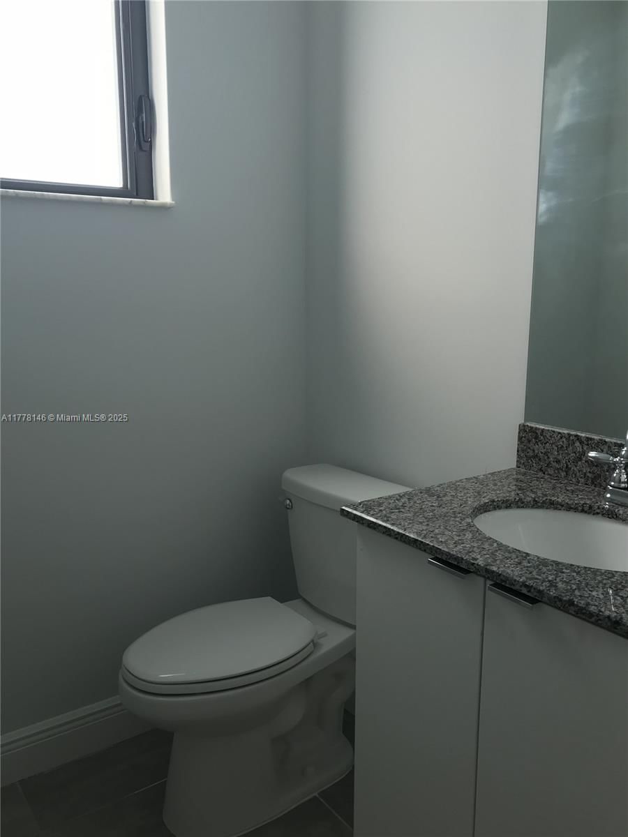 Real estate property located at 4384-4400 10th Ave, Miami-dade, East 10th Avenue, Hialeah, FL