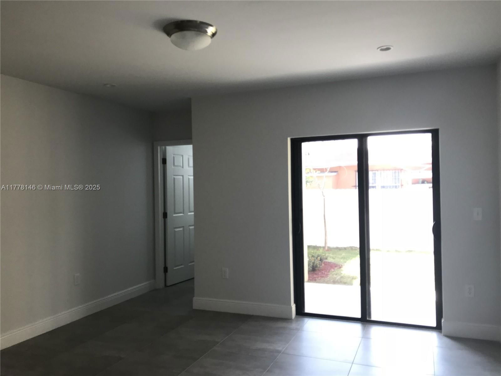 Real estate property located at 4384-4400 10th Ave, Miami-dade, East 10th Avenue, Hialeah, FL
