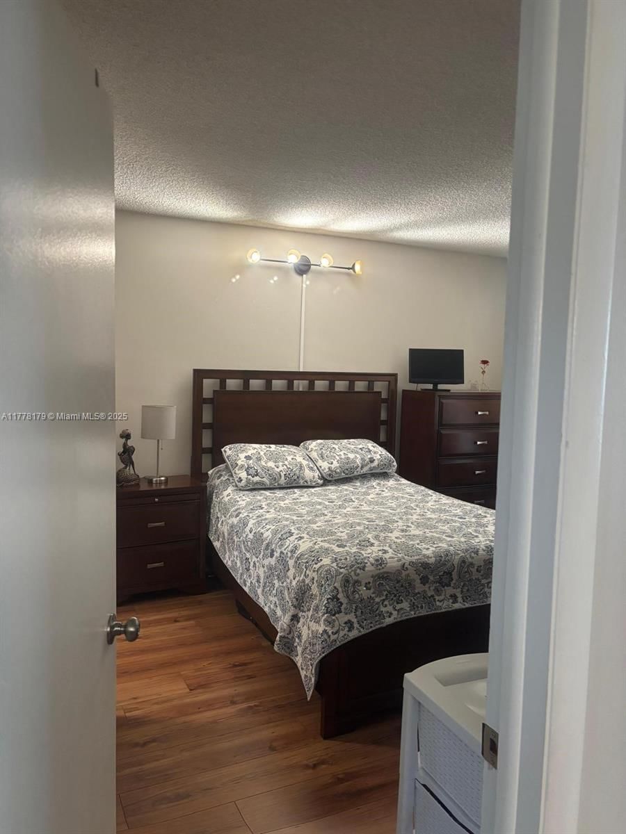 Real estate property located at 151 Berkley Rd #206, Broward, Berkley House West, Hollywood, FL