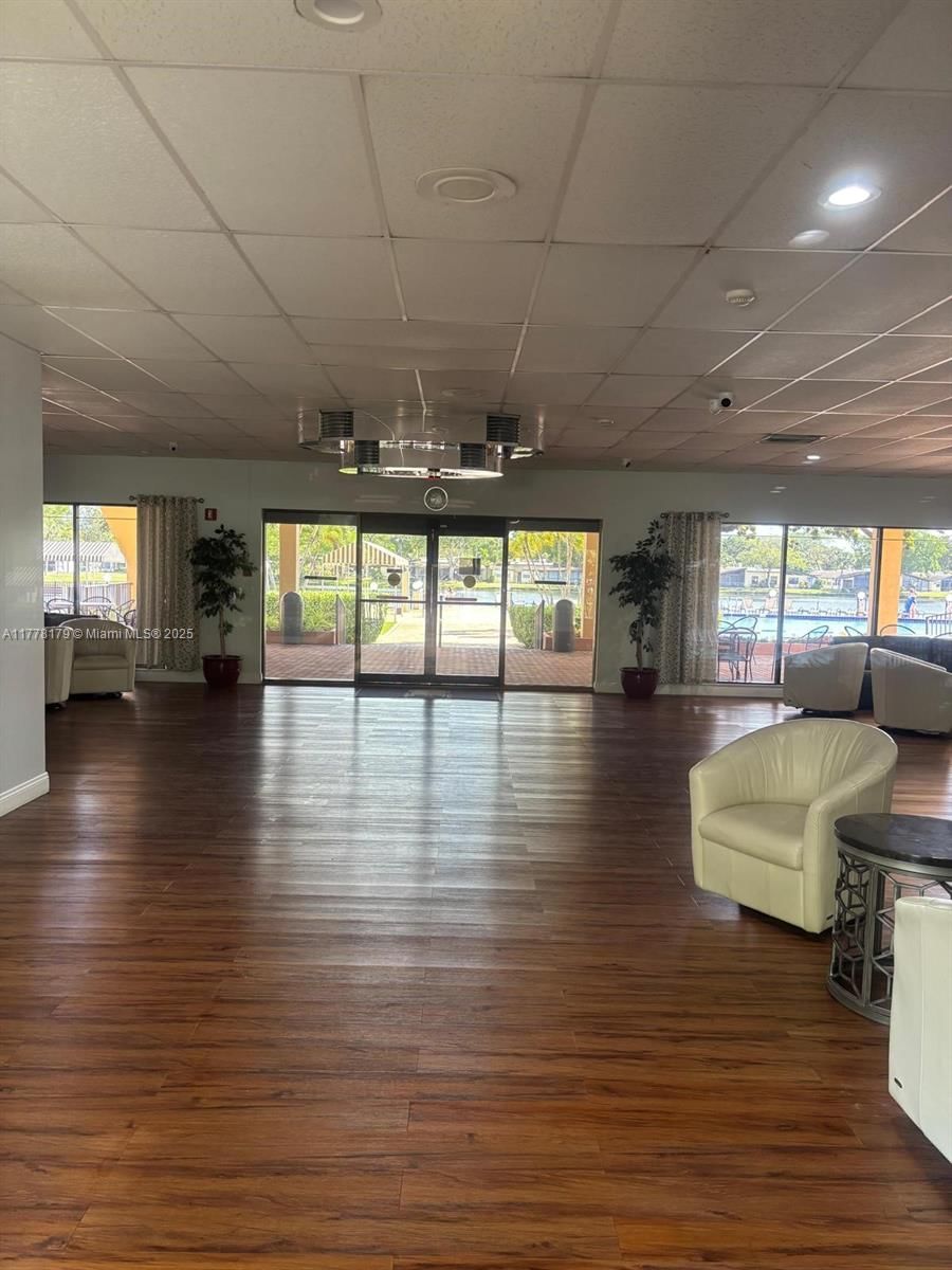 Real estate property located at 151 Berkley Rd #206, Broward, Berkley House West, Hollywood, FL