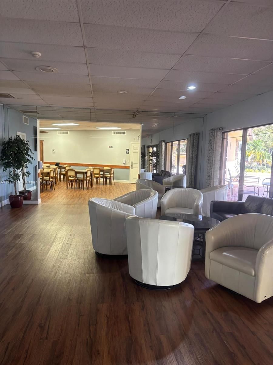 Real estate property located at 151 Berkley Rd #206, Broward, Berkley House West, Hollywood, FL