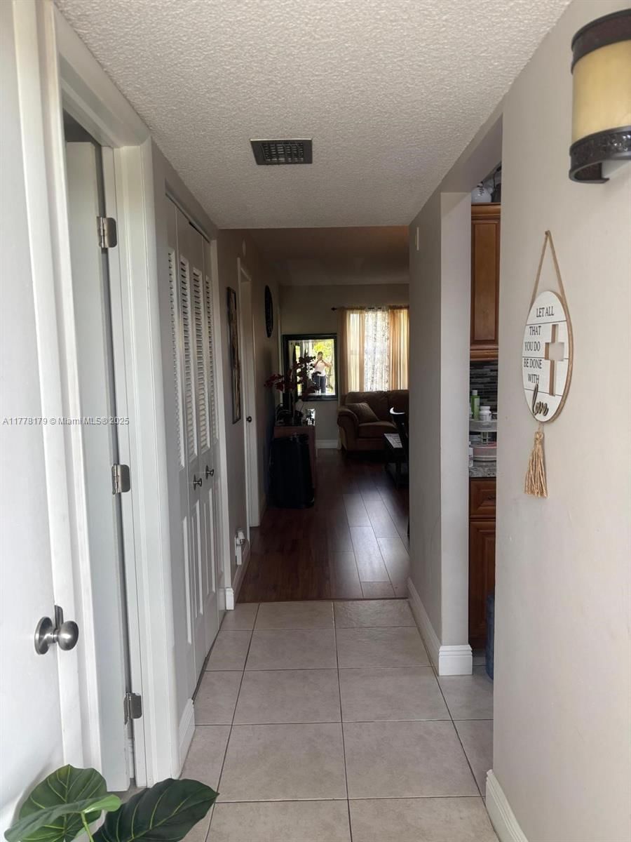 Real estate property located at 151 Berkley Rd #206, Broward, Berkley House West, Hollywood, FL