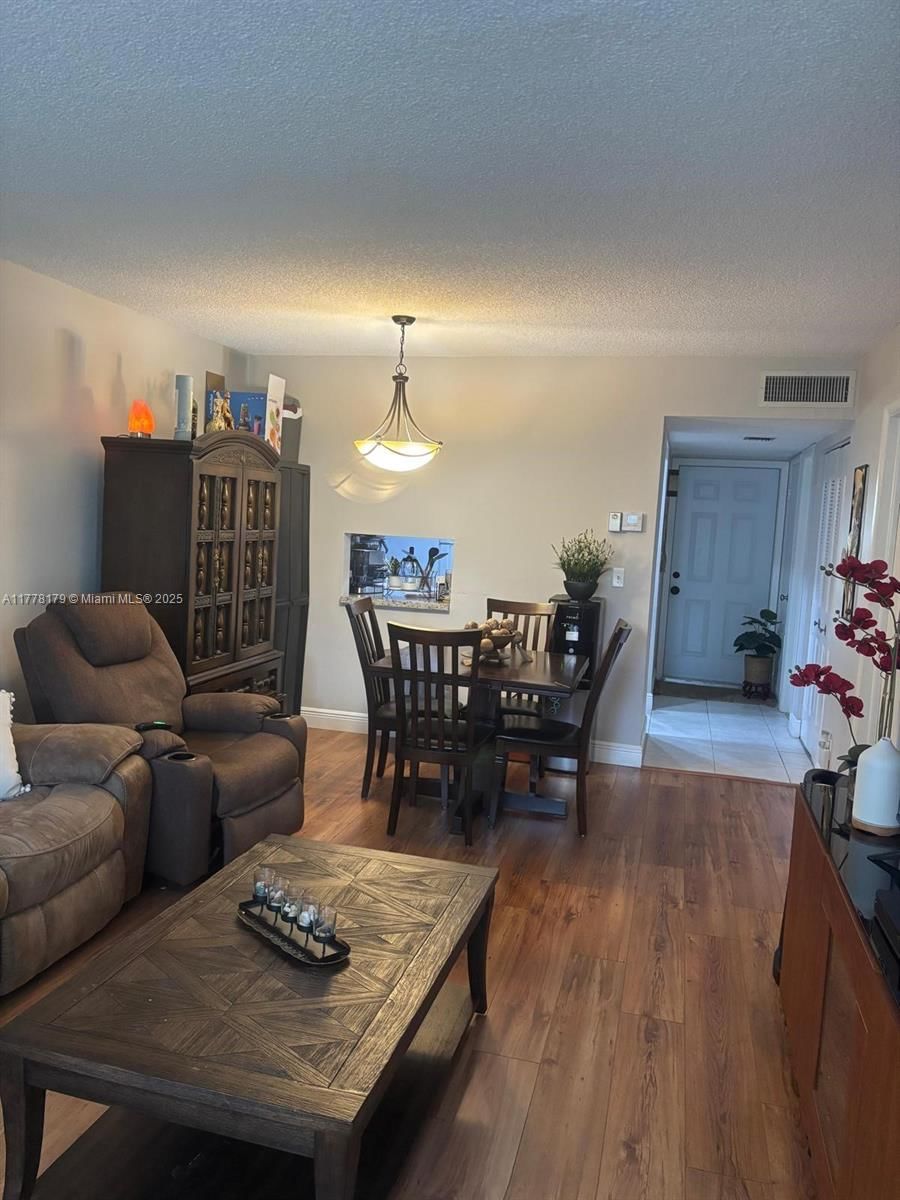 Real estate property located at 151 Berkley Rd #206, Broward, Berkley House West, Hollywood, FL