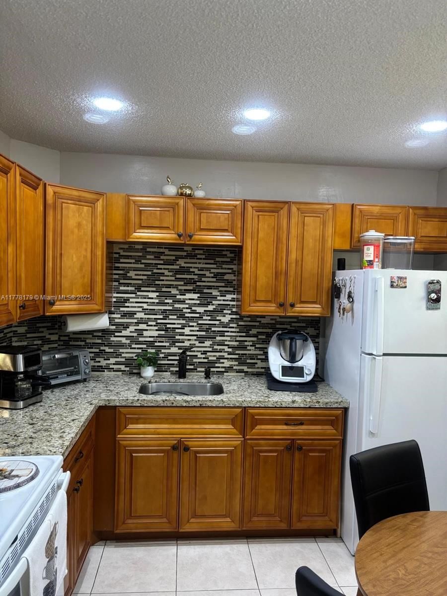 Real estate property located at 151 Berkley Rd #206, Broward, Berkley House West, Hollywood, FL