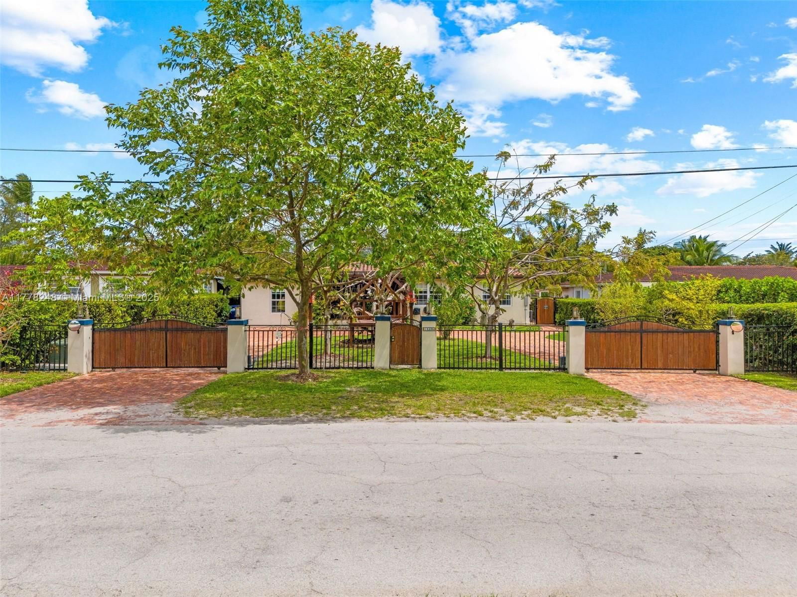 Real estate property located at 14835 Biscayne River Dr, Miami-dade, Rev Plat Of Brandon Park, Miami, FL