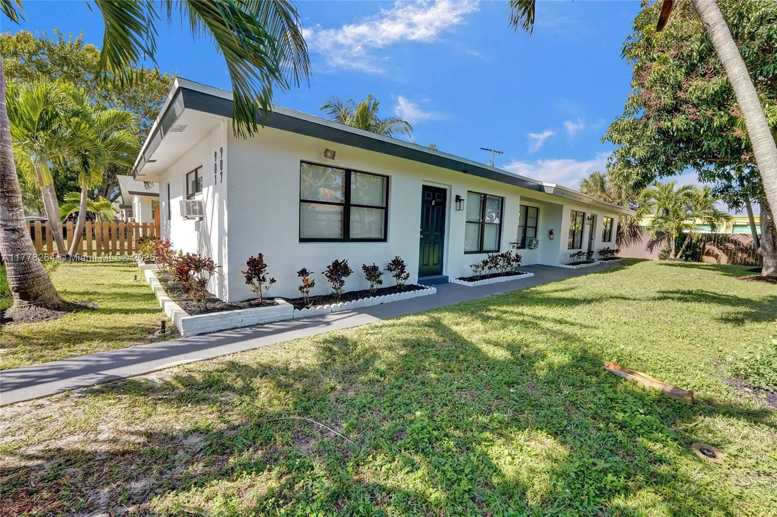Real estate property located at 901 40th St, Broward, Oakland Park, Oakland Park, FL
