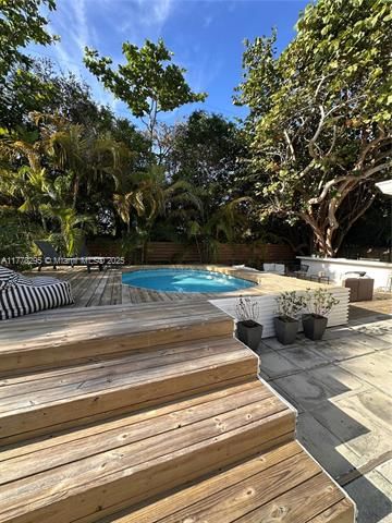 Real estate property located at 268 Mashta Dr, Miami-dade, Biscayne Key Estates, Key Biscayne, FL