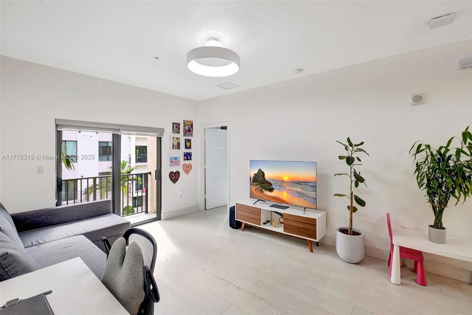 Real estate property located at 4740 84th Ct #32, Miami-dade, Urbana At The Residences, Doral, FL