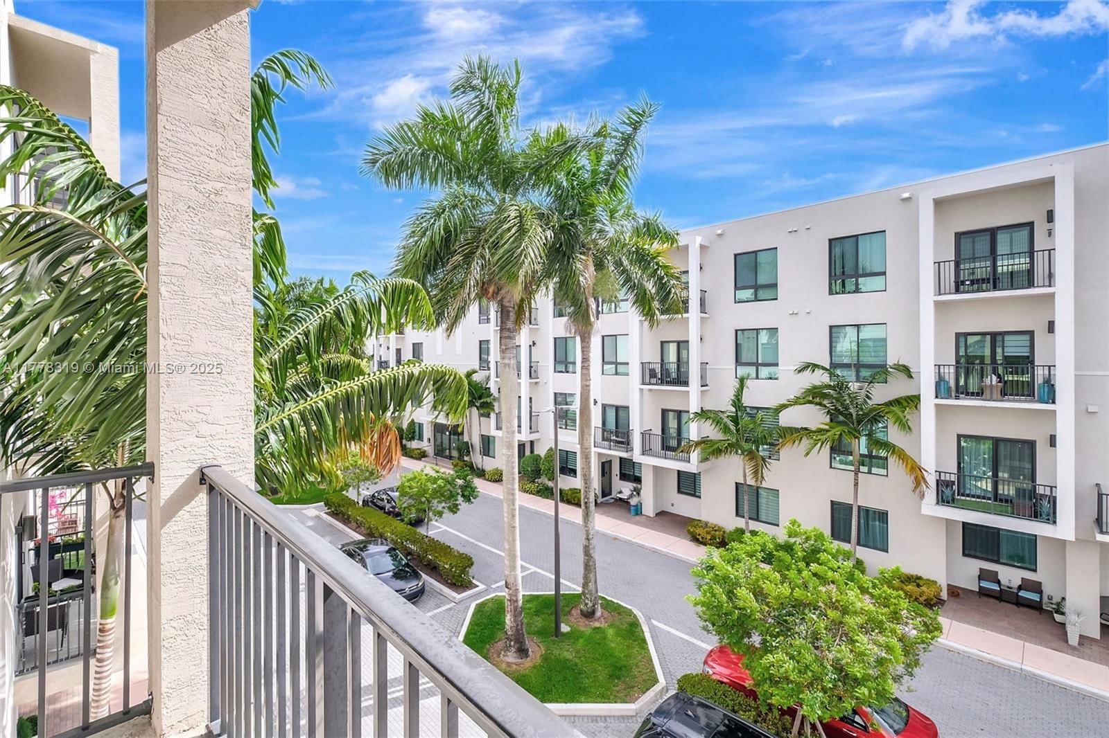 Real estate property located at 4740 84th Ct #32, Miami-dade, Urbana At The Residences, Doral, FL