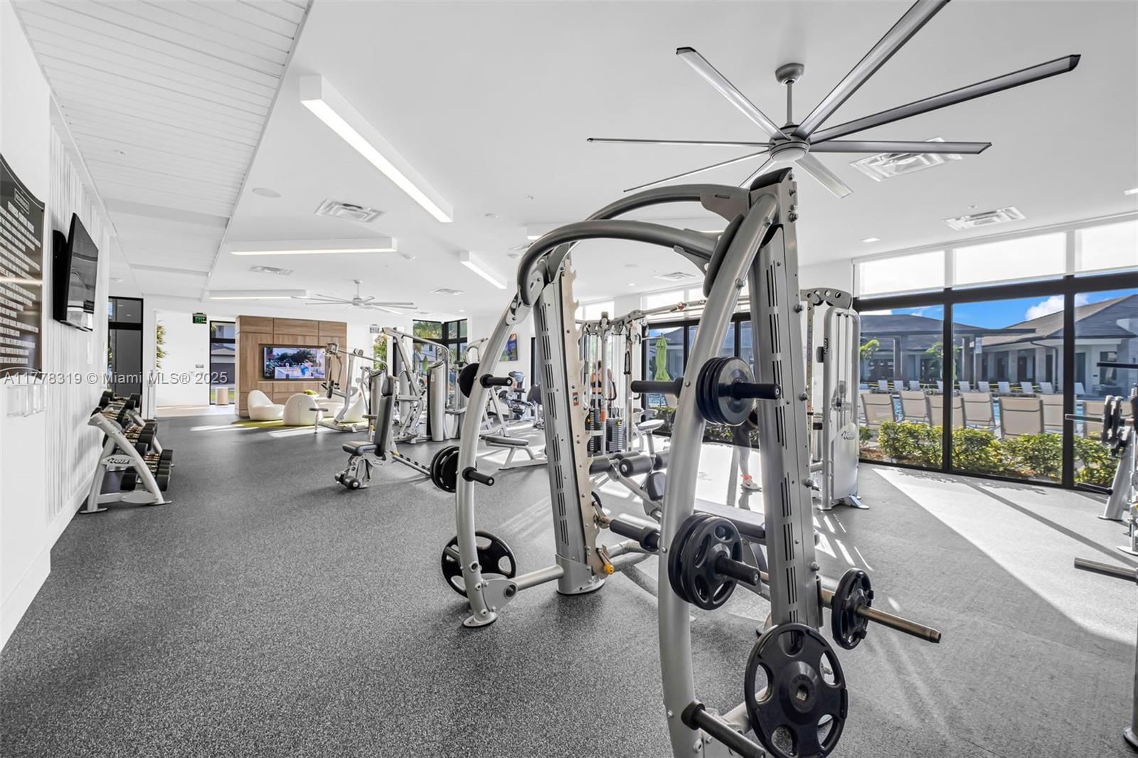 Real estate property located at 4740 84th Ct #32, Miami-dade, Urbana At The Residences, Doral, FL
