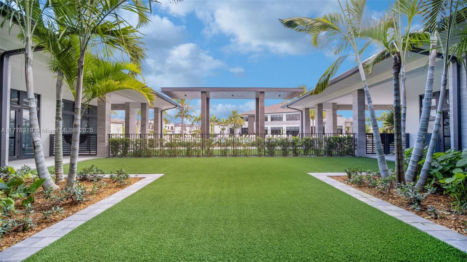 Real estate property located at 4740 84th Ct #32, Miami-dade, Urbana At The Residences, Doral, FL