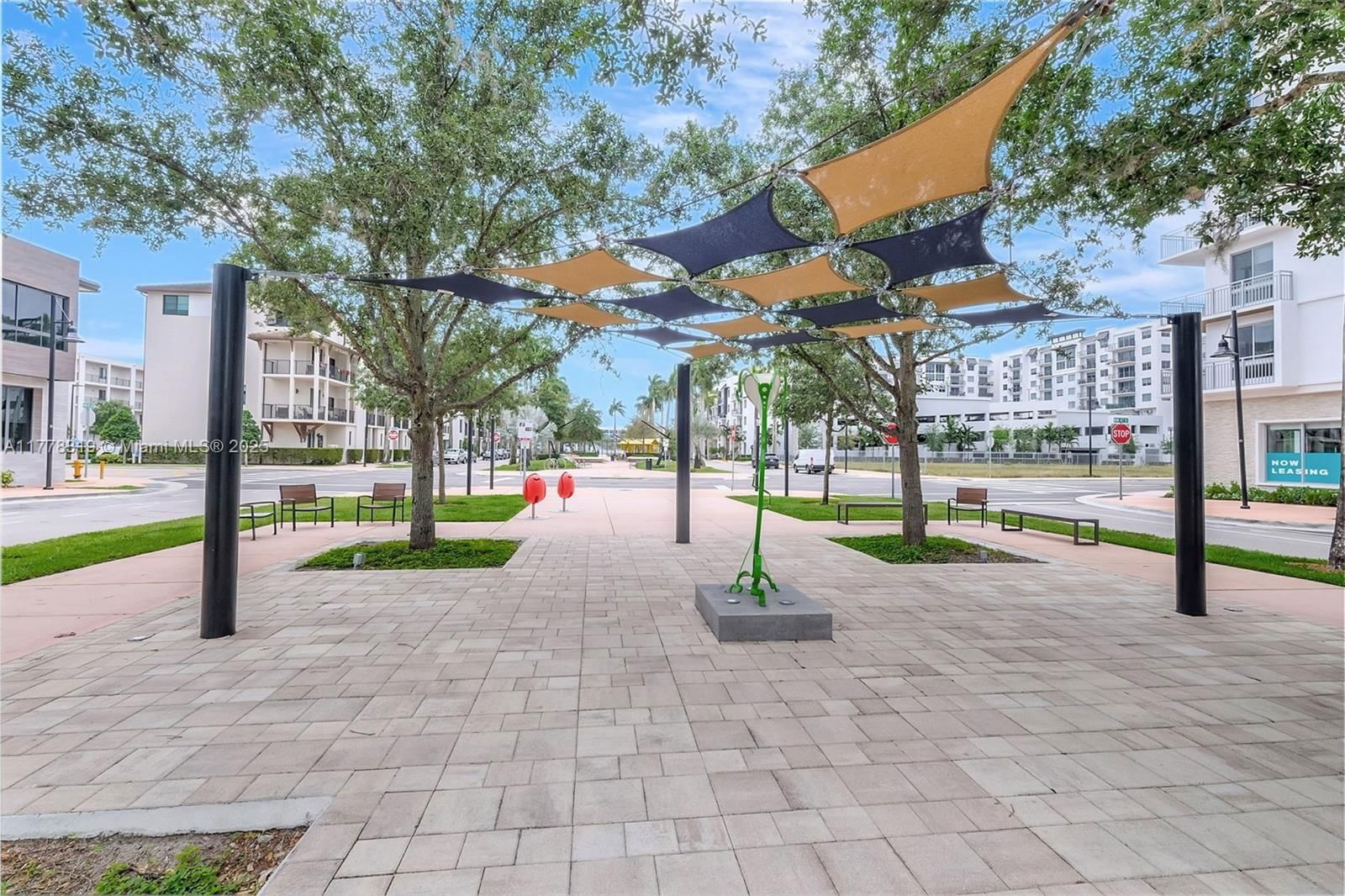 Real estate property located at 4740 84th Ct #32, Miami-dade, Urbana At The Residences, Doral, FL