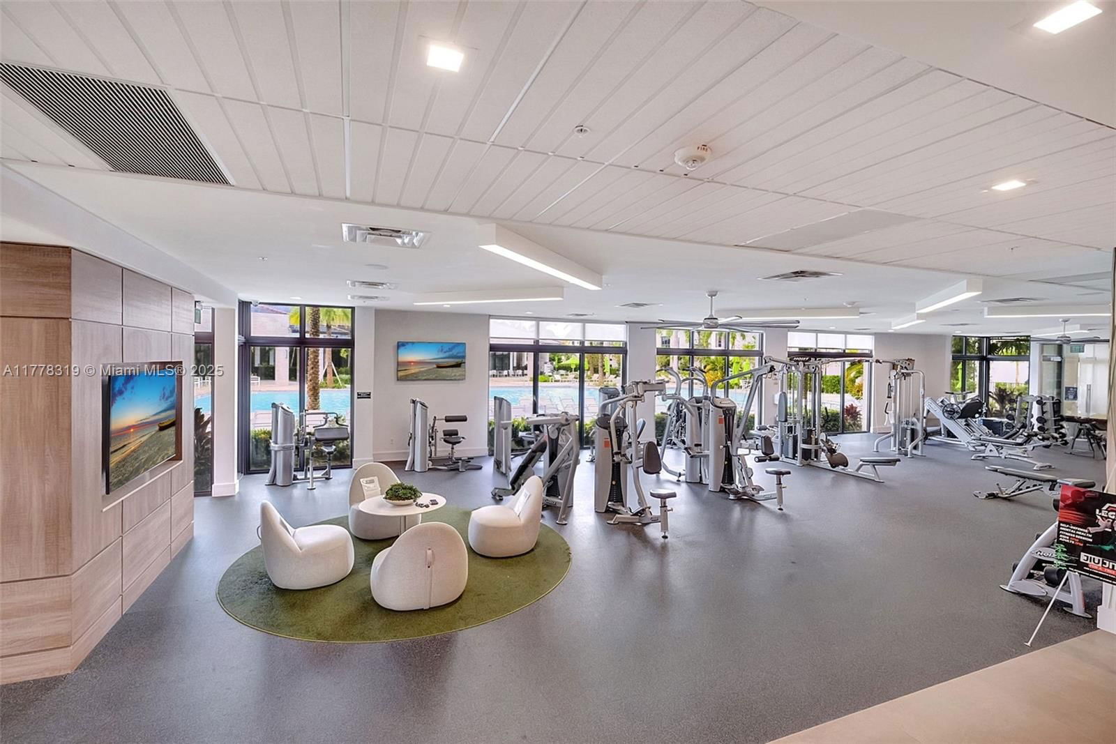 Real estate property located at 4740 84th Ct #32, Miami-dade, Urbana At The Residences, Doral, FL