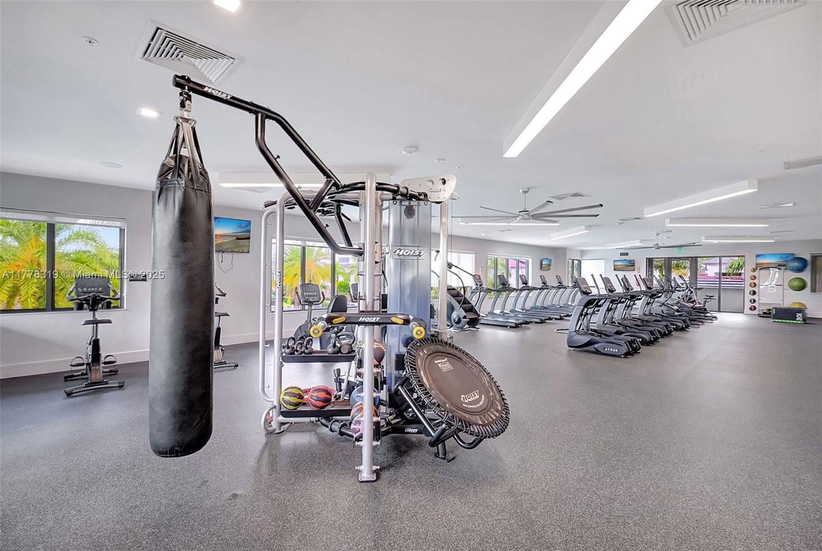 Real estate property located at 4740 84th Ct #32, Miami-dade, Urbana At The Residences, Doral, FL