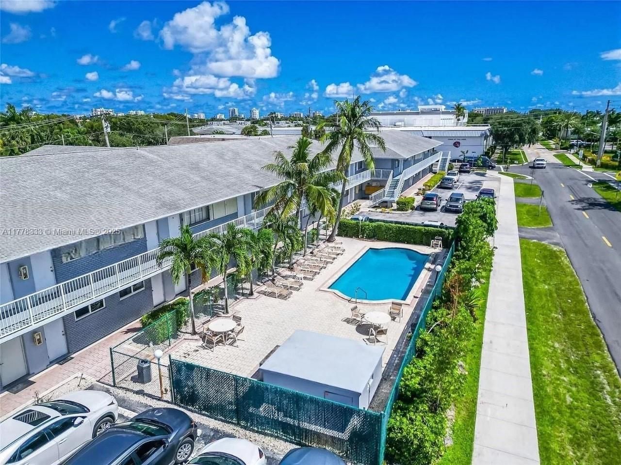 Real estate property located at 2175 56th St #107, Broward, Doria Condo, Fort Lauderdale, FL