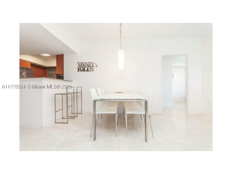 Real estate property located at 16699 Collins Ave #2406, Miami-dade, La Perla Condo, Sunny Isles Beach, FL