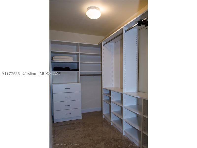Real estate property located at 16699 Collins Ave #2406, Miami-dade, La Perla Condo, Sunny Isles Beach, FL
