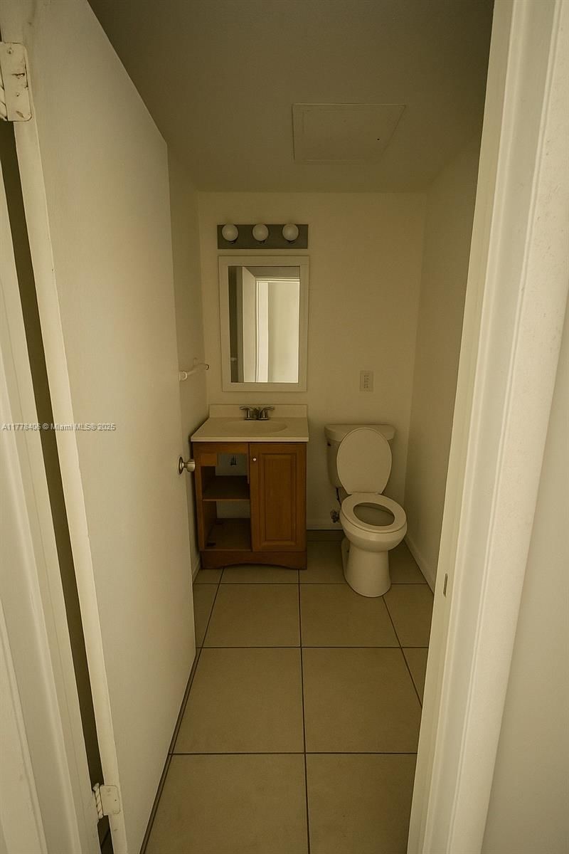 Real estate property located at 15221 6th Ave A204, Miami-dade, Ola Condo, Miami, FL