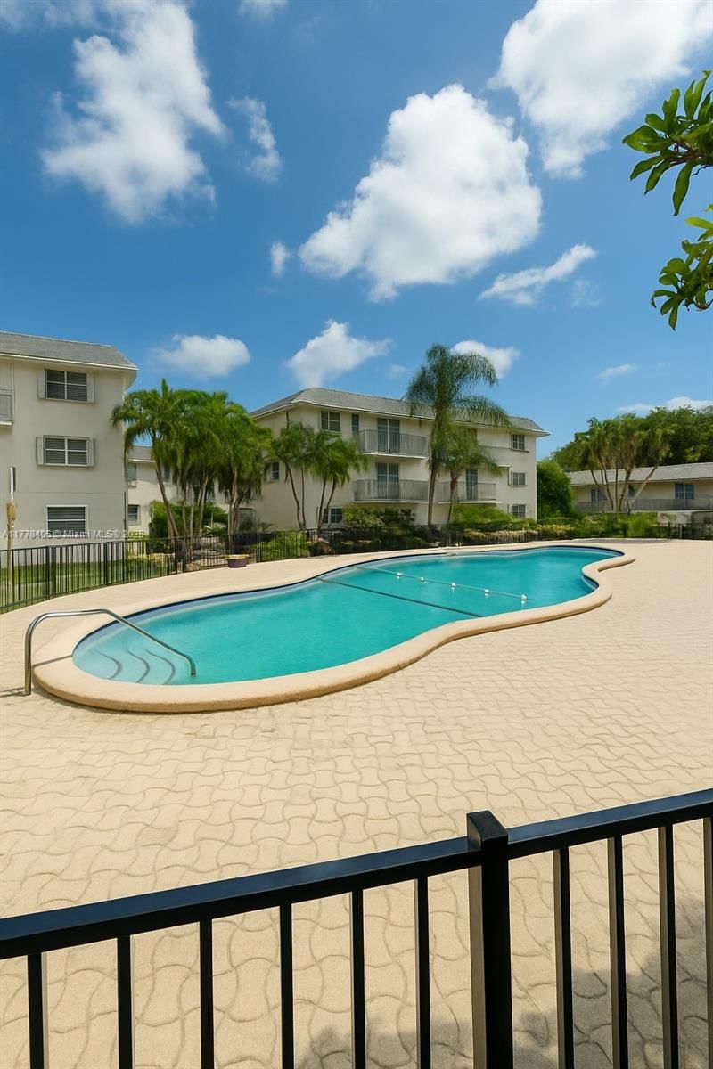 Real estate property located at 15221 6th Ave A204, Miami-dade, Ola Condo, Miami, FL