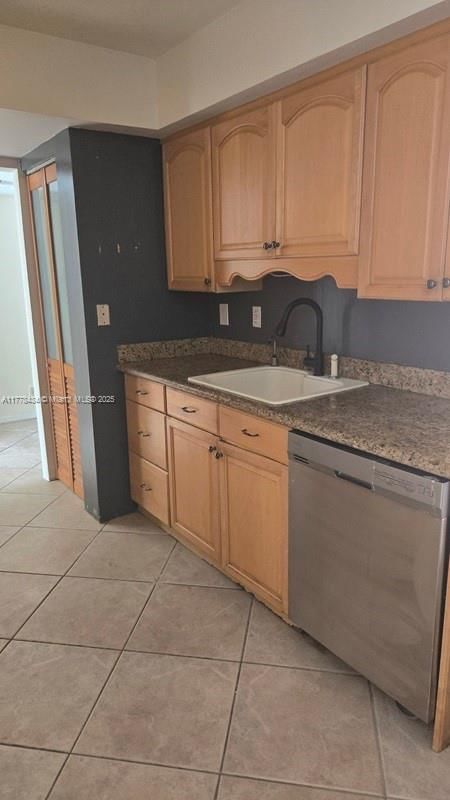 Real estate property located at 430 Commodore Dr #314, Broward, Lago West Condominium, Plantation, FL