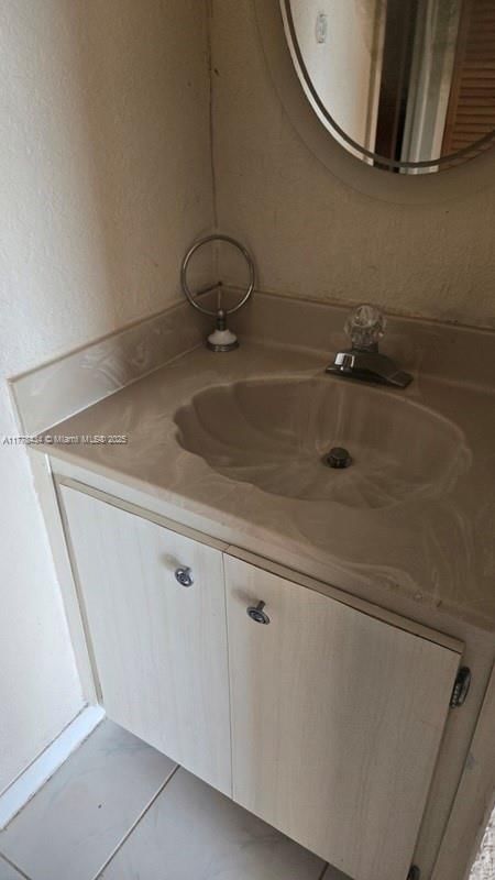 Real estate property located at 430 Commodore Dr #314, Broward, Lago West Condominium, Plantation, FL