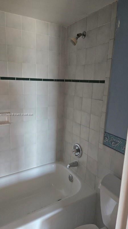 Real estate property located at 430 Commodore Dr #314, Broward, Lago West Condominium, Plantation, FL