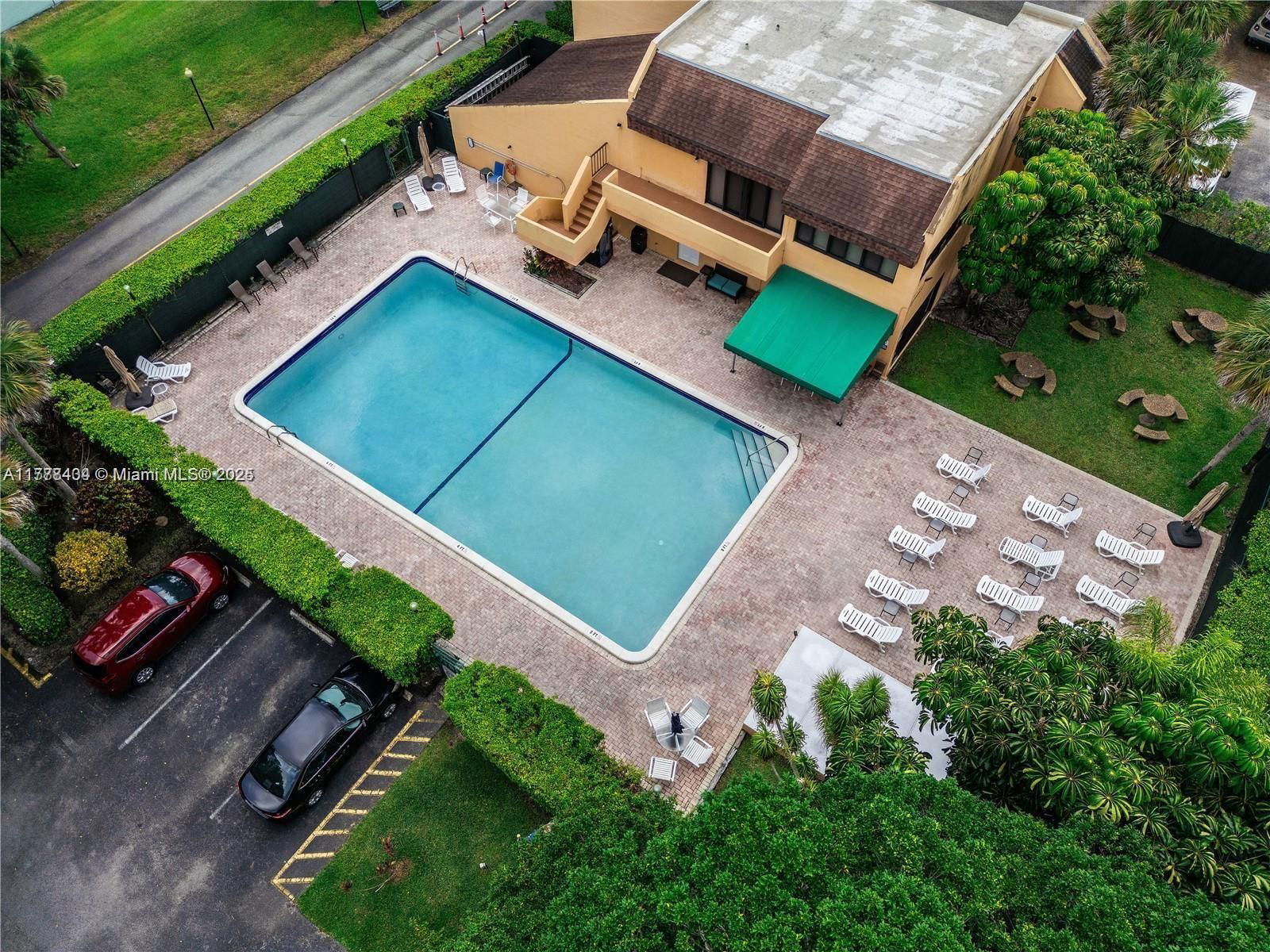 Real estate property located at 430 Commodore Dr #314, Broward, Lago West Condominium, Plantation, FL